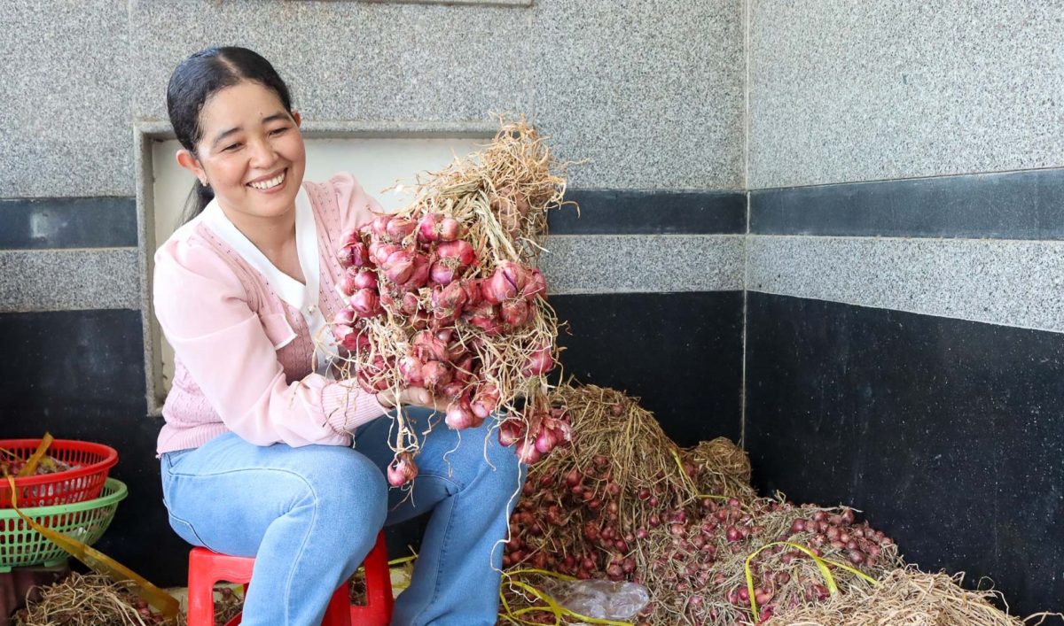 Phạm Thị Mới: Hành trình của vị doanh nhân tiên phong nâng tầm đặc sản hành tím Sóc Trăng - Người Tiên Phong