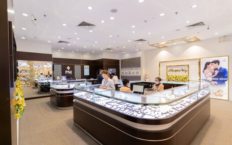 PNJ thuê kiểm định quốc tế để minh bạch hóa mảng kinh doanh kim cương - Người Tiên Phong