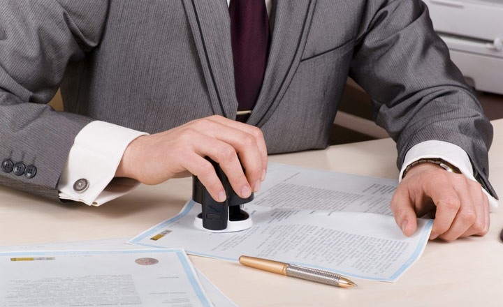 Chính phủ giữ quy định bắt buộc công chứng giao dịch đất đai 14 Các trường hợp phải công chứng giao dịch đất đai - Người Tiên Phong