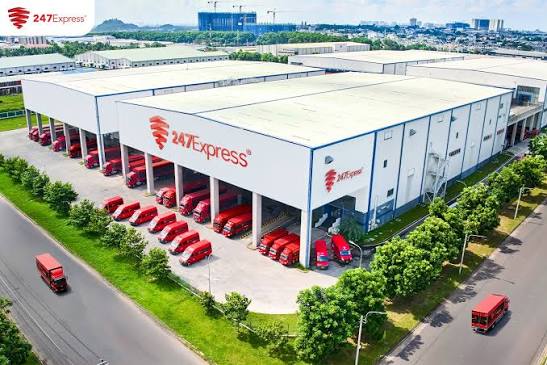 Lịch Sử Hình Thành 247Express Và Quá Trình Phát Triển: Cuộc Cách Mạng Chuyển Phát Nhanh Doanh Nghiệp 12 Kho Bãi Công ty 247Express- Người Tiên Phong