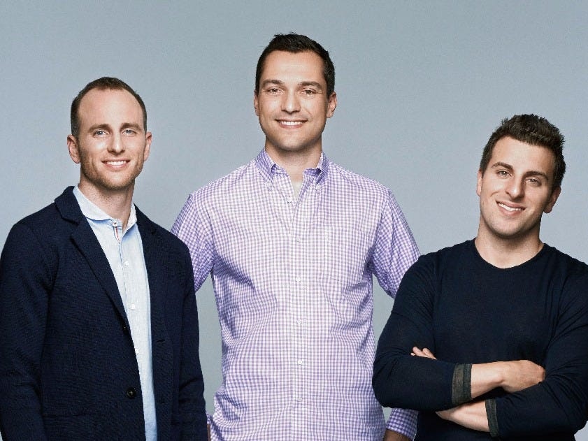 Brian Chesky là nhà đồng sáng lập kiêm CEO hiện nay cùng Joe Gebbia và Nathan Blecharczyk- Người Tiên Phong