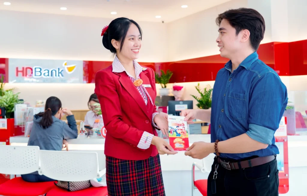 Lich su hinh thanh Ngan Hang HDBank va Hanh Trinh Trai qua hon 3 thap ky doi moi 4
