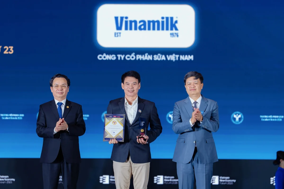 Lịch Sử Hình Thành Vinamilk 1976 Và Quá Trình Phát Triển: Hành Trình Xây Dựng Biểu Tượng Ngành Sữa Việt Nam 13 Top 10 Thương hiệu Doanh nghiệp Dẫn đầu khu vực kinh tế tư nhân tại Thương hiệu Mạnh 2026- Người Tiên Phong